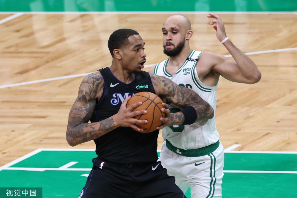 的球场上 的球场上