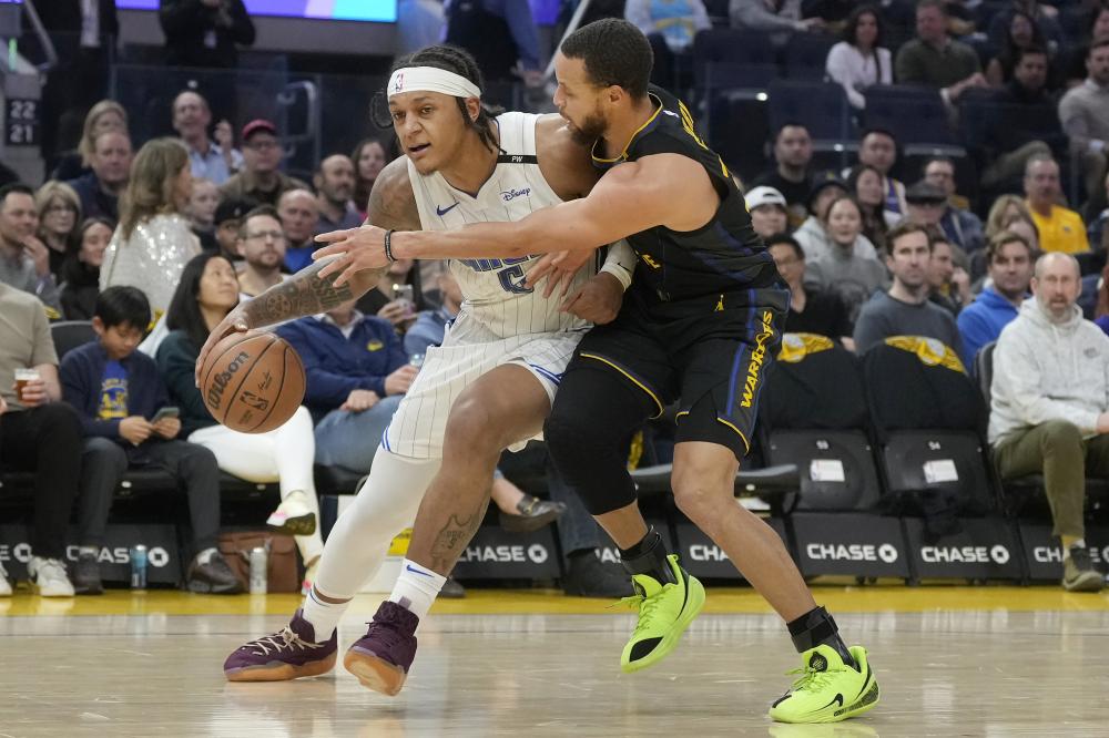 中脱颖而出 中脱颖而出