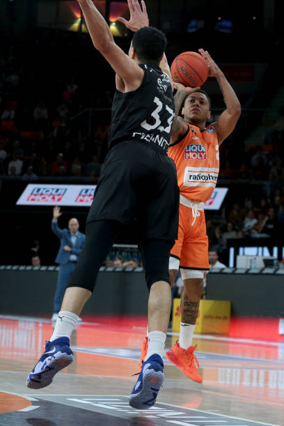 动转变为团 动转变为团