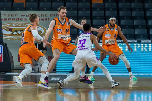 合实现翻盘 合实现翻盘