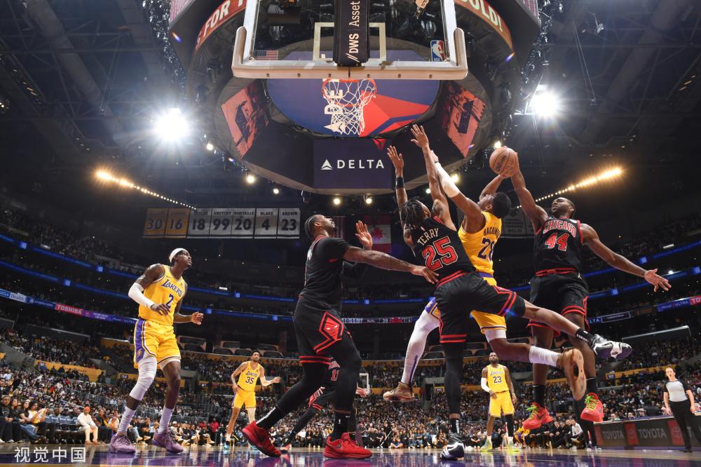 赛场上表现 赛场上表现